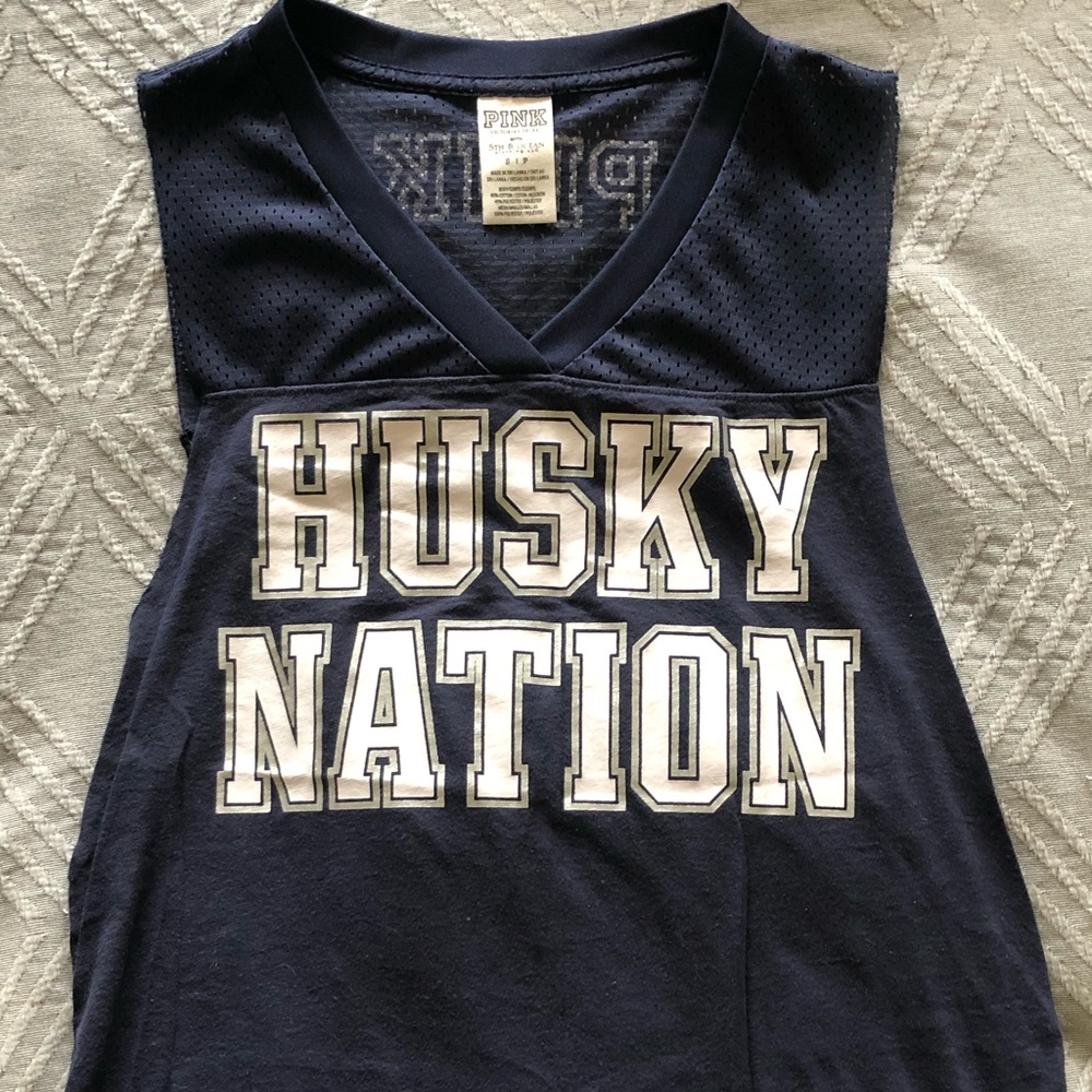 Victoria’s Secret Pink UConn tank top